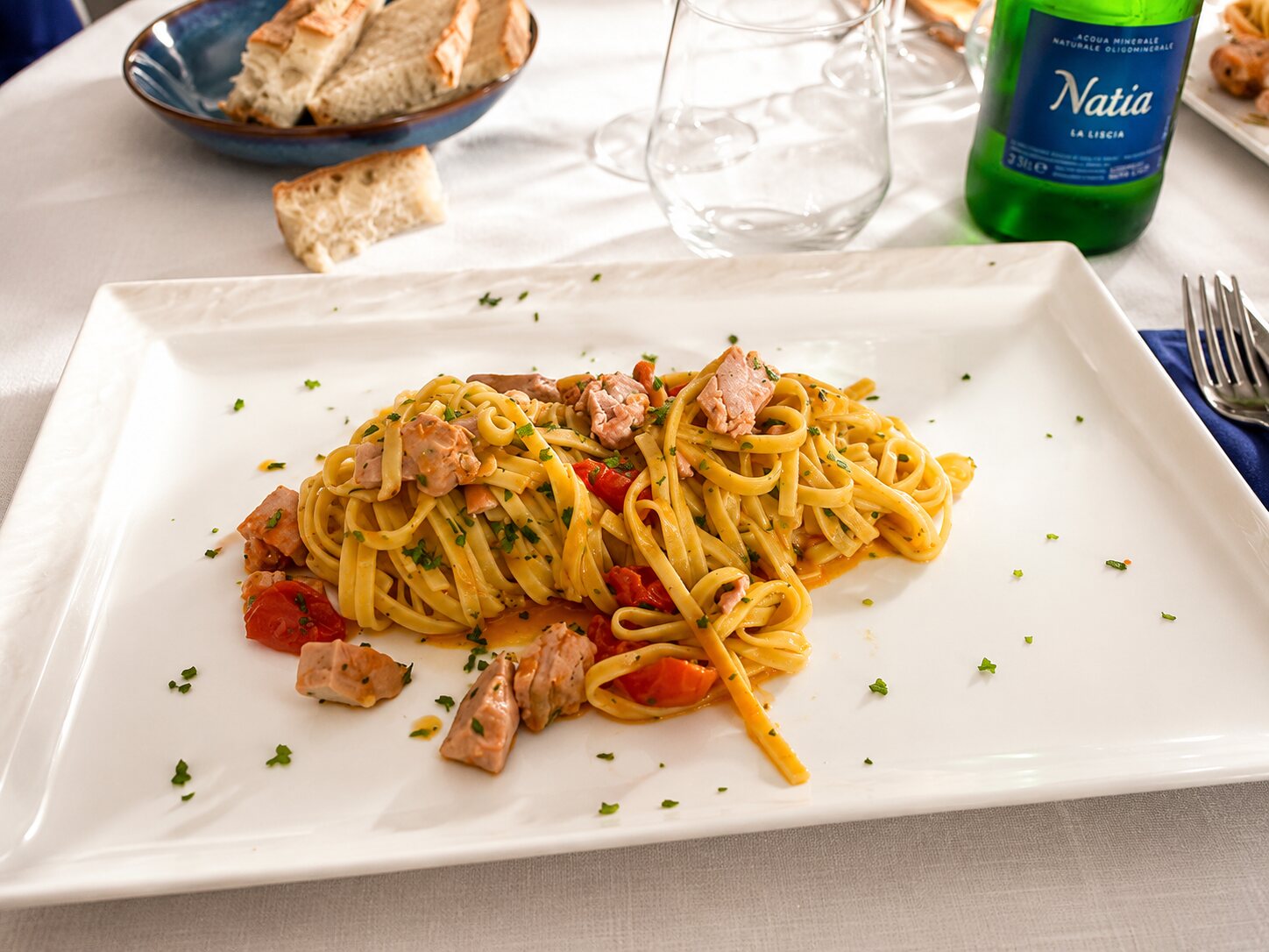 Linguine al tonno fresco e pomodorini